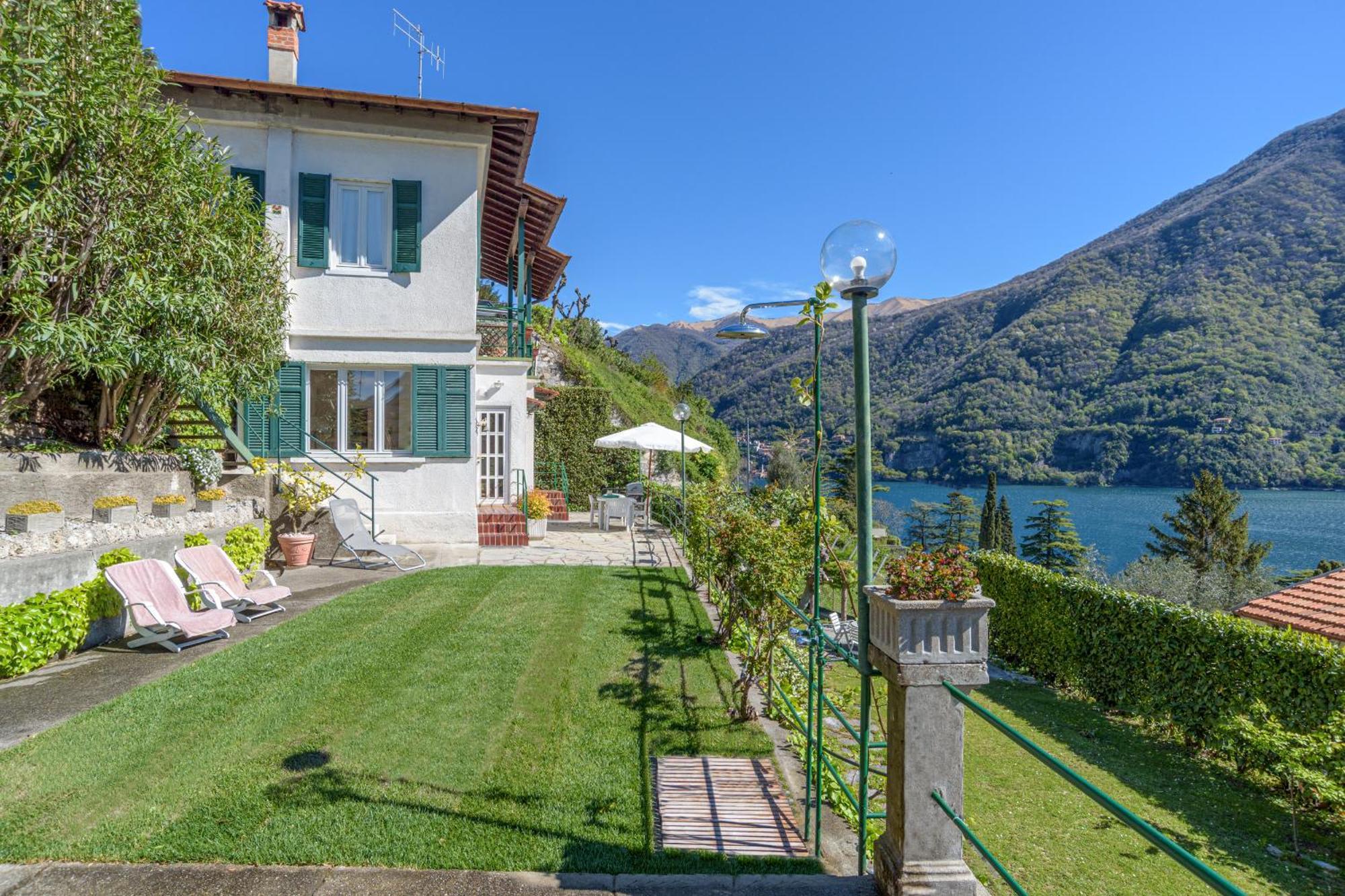 Casa Bambu - Splendida Vista Lago E Posto Auto 라글리오 외부 사진