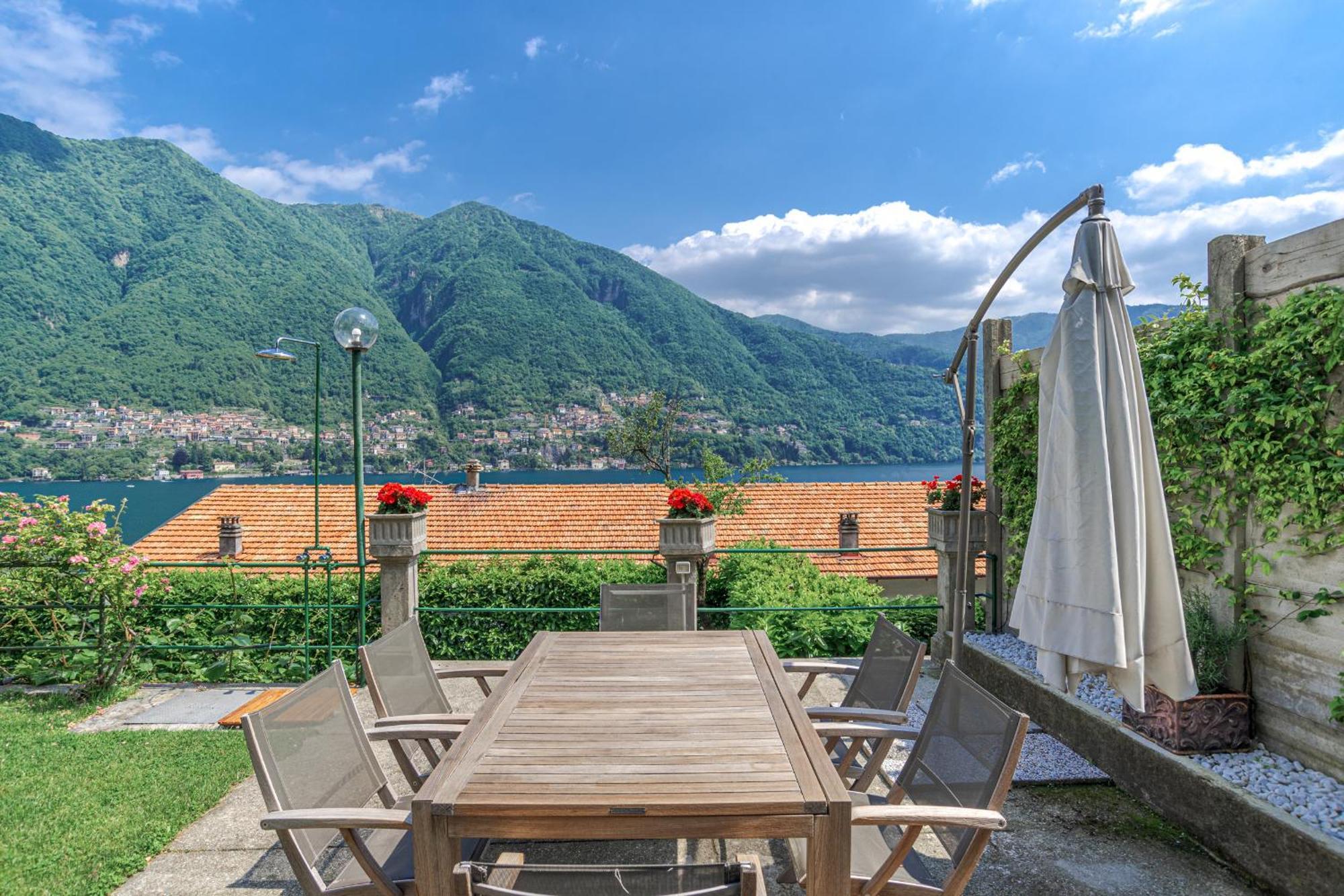 Casa Bambu - Splendida Vista Lago E Posto Auto 라글리오 외부 사진