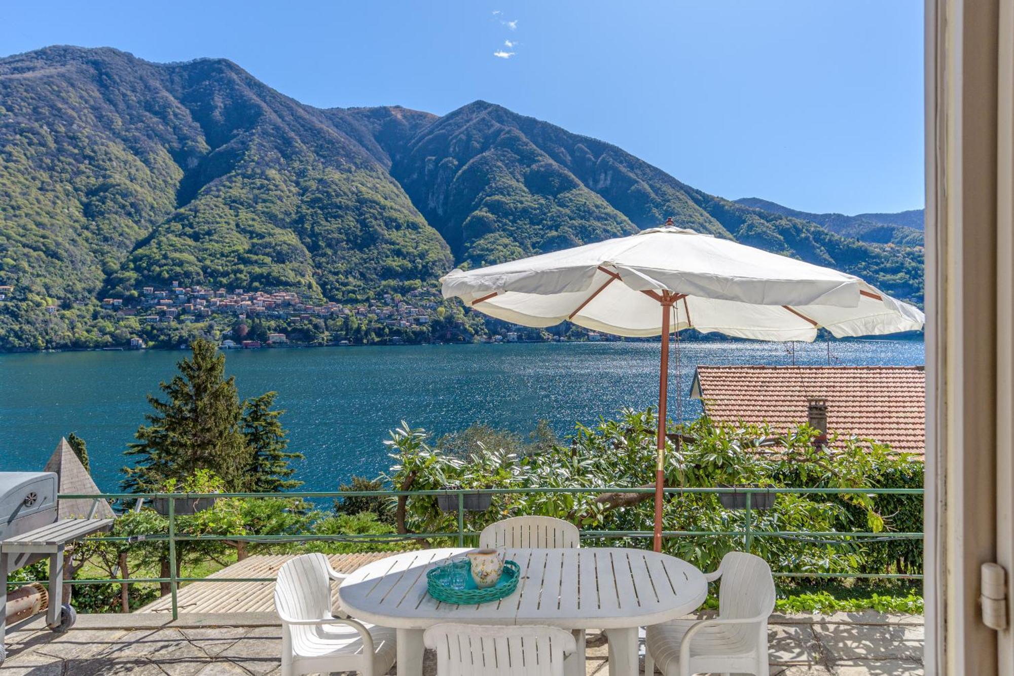 Casa Bambu - Splendida Vista Lago E Posto Auto 라글리오 외부 사진